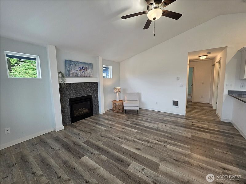 5th image of 531 Point Brown Avenue SW