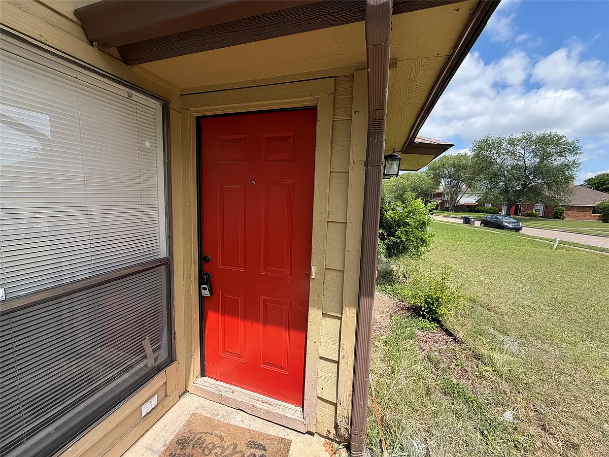Building Photo - 719 Westover Dr