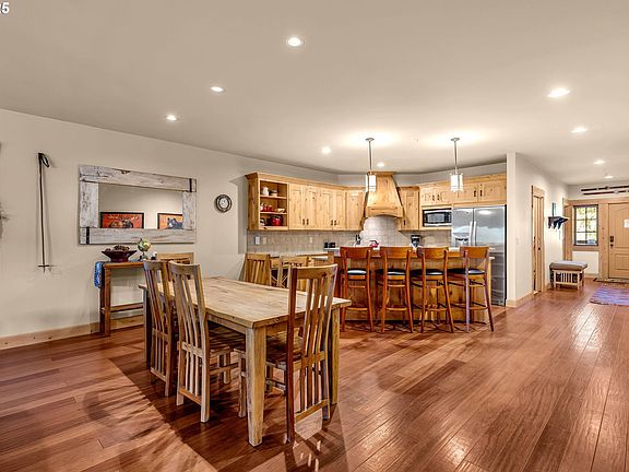 4th image of 31254 E Collins Lake Rd #22