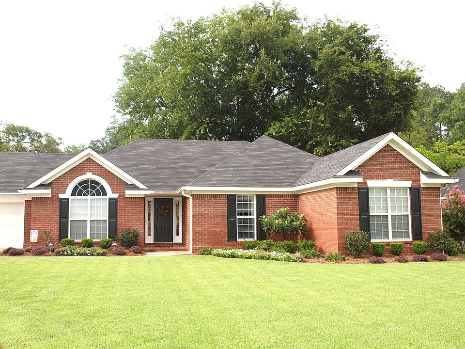 Built in 2001 - brick ranch