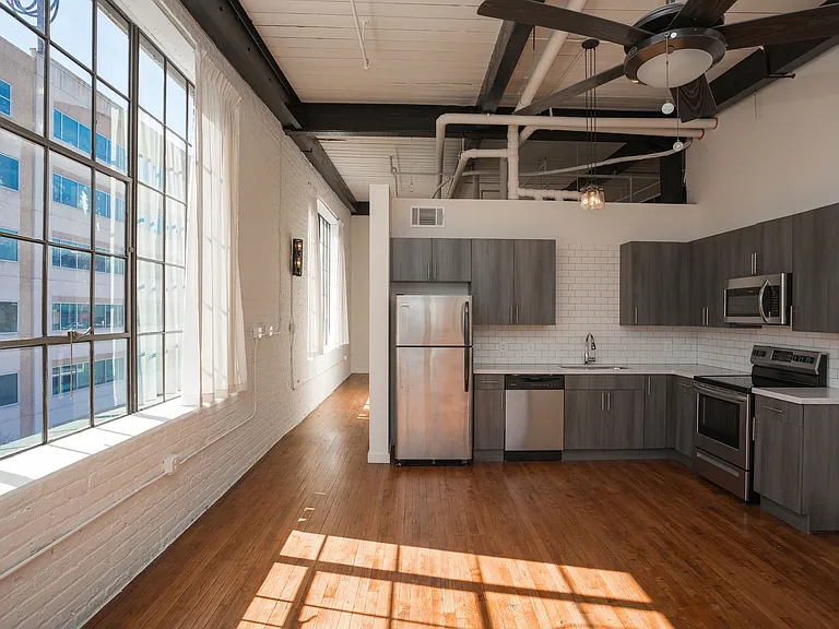 MC Kiser Lofts — Photo 1