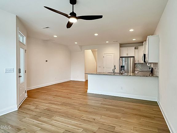 3rd image of 6173 Taylor Rd