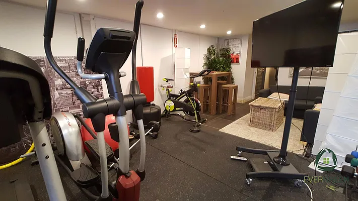 Rented by Evergreen Apartments BK | media 16