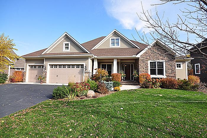 1st image of 6855 Lake Harrison Cir