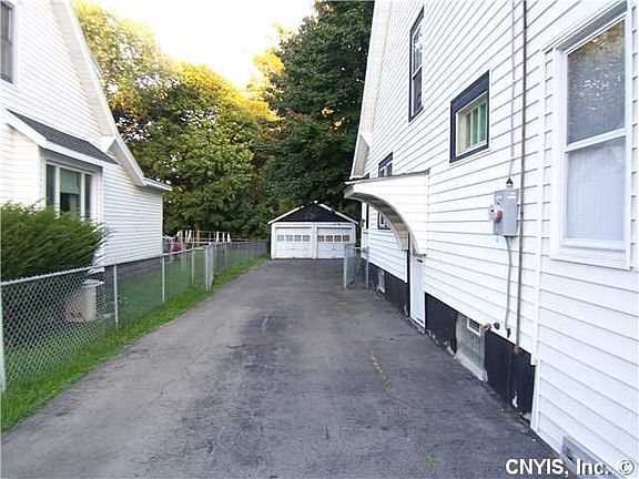2nd image of 2817-19 Nineteen Midland Ave