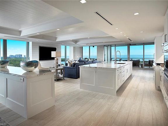 4th image of 6897 Grenadier Blvd #1201