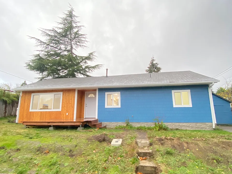 3930 High St