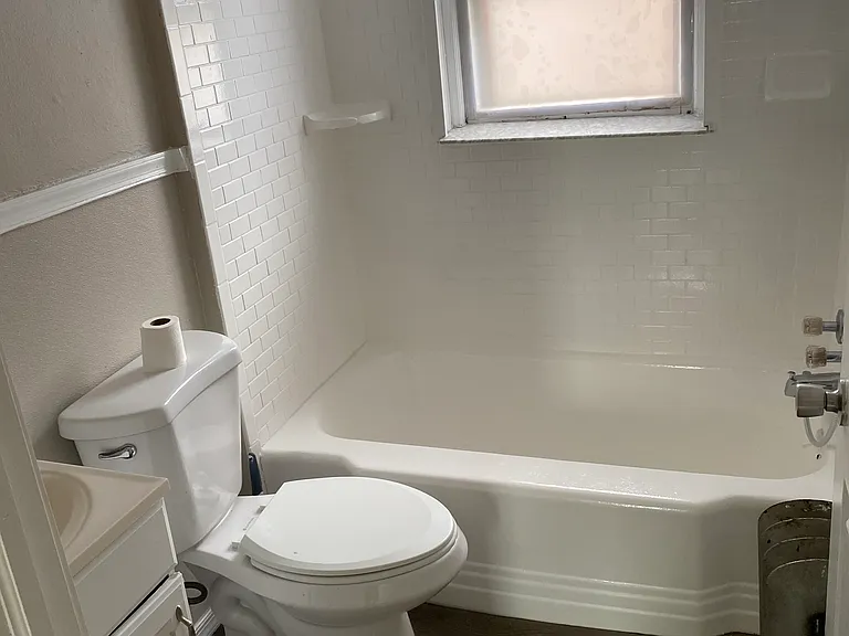 532 Breck St #2F — Photo 7