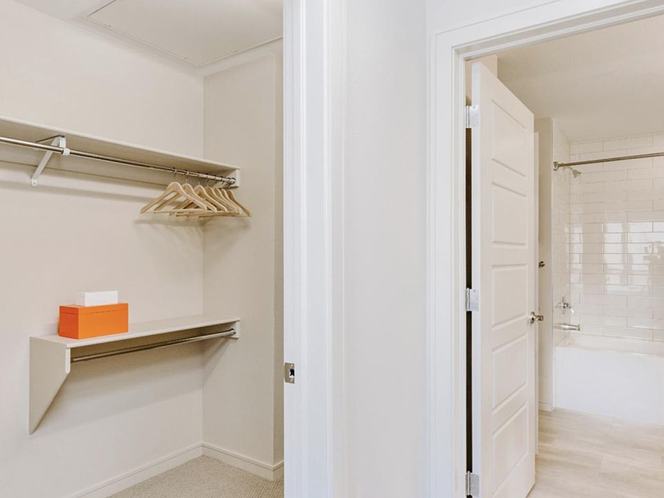 1st image of 999 18th St #1611