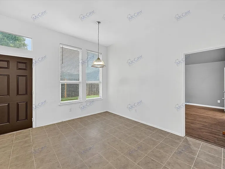 342 Leisure Ln — Photo 2