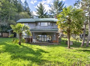 24480 Jefferson Pl NE, Kingston, WA 98346