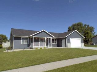 401 Russell Dr W, Holmen, WI 54636