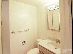 2nd image of 5611 W 43rd St