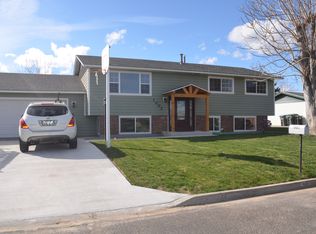 1002 S 50th Ave, Yakima, WA