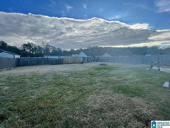 5th image of 18455 Thoroughbred Dr