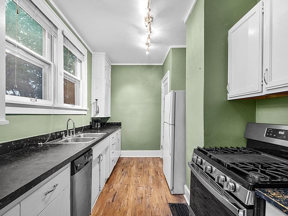5th image of 508 S Elmwood Dr