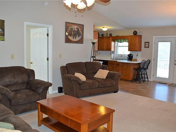 3rd image of 168 Mulberry Ln