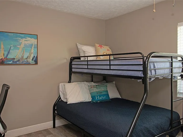 1635 Gladys St #2 — Photo 26