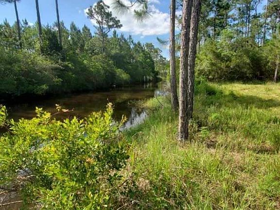 4th image of 10021 River Dr
