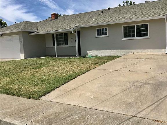 2nd image of 2020 Dennis Dr