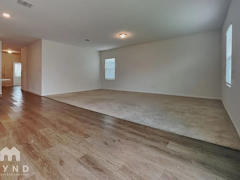 10068 Pappas Dr — Photo 6