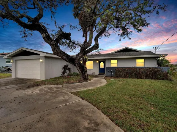 828 Bayshore Dr, Tarpon Springs, FL 34689