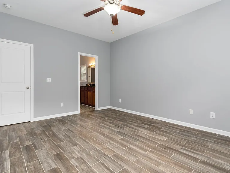 223 Chestnut Oak Ln — Photo 14