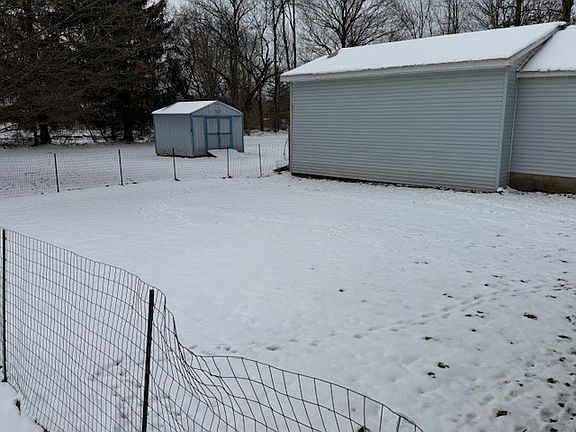 5th image of 119 Pearl St