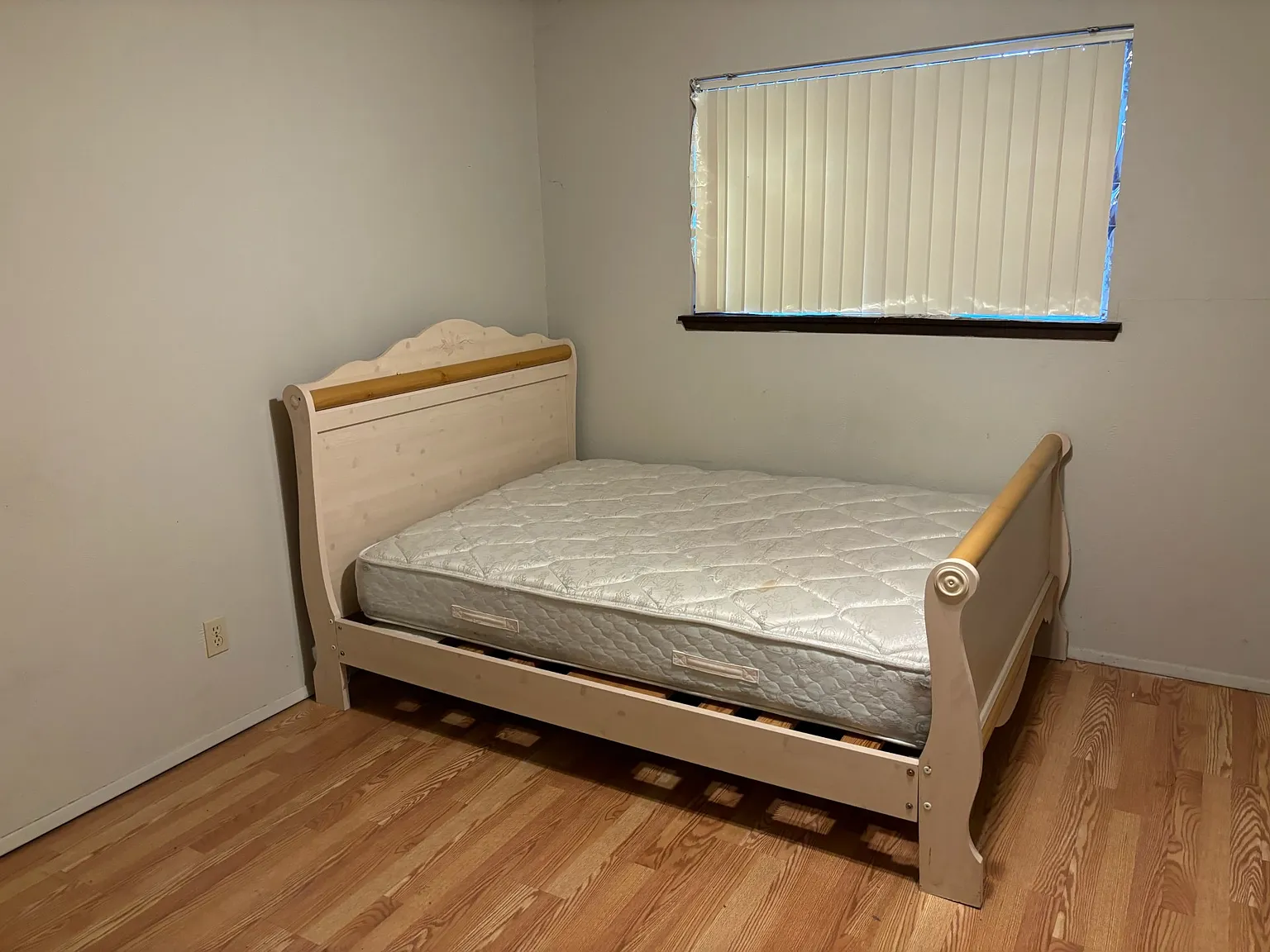 1 bed, 130 sqft, $700 — Photo 4