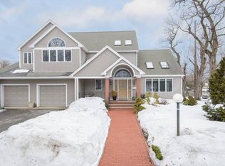 1105 Salem St, Lynn, MA 01904
