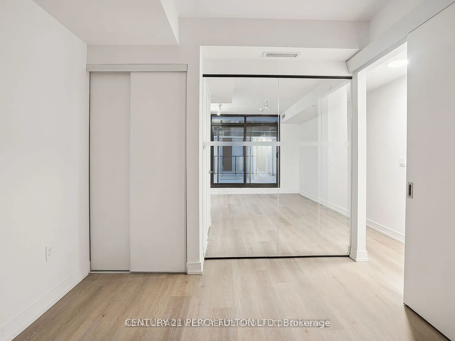 1 bed, $1,600 — Photo 3