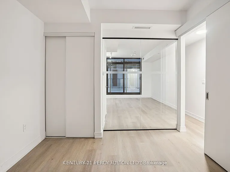 1 Jarvis St #321 — Photo 3