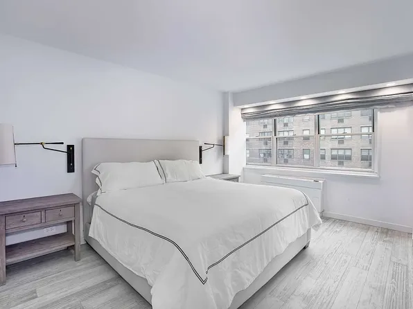 70 East 10th Street image 6 of 16