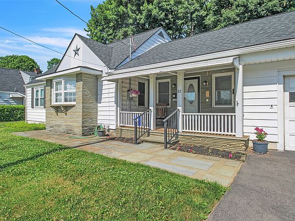 4th image of 82 Howard Ave