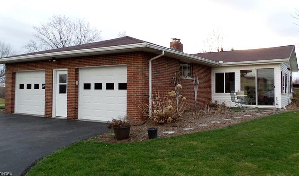 2nd image of 12811 Beech St NE