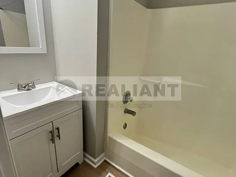 31 Hurley St #18 — Photo 11