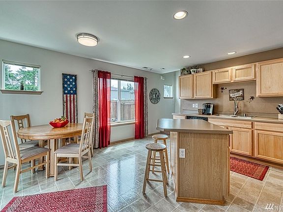 3rd image of 20207 48th Ave E