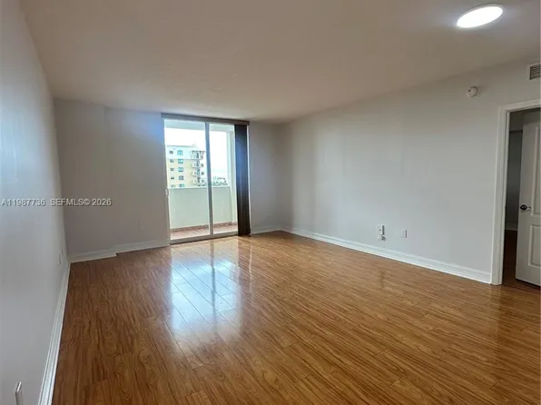 117 NW 42nd Ave, Miami, FL