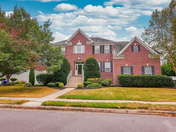 105 Julie Dr, Northfield, NJ 08225