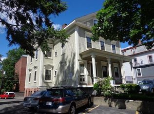 93 Elm St #1F, Worcester, MA 01609