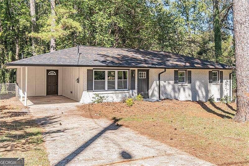 1st image of 946 Oakton Dr SW