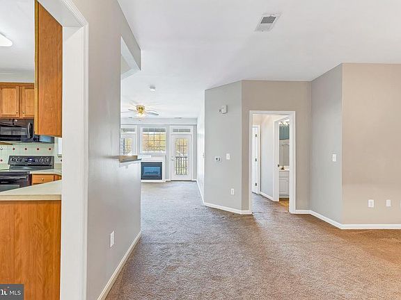 2nd image of 410 Hamlet Club Dr Unit 304