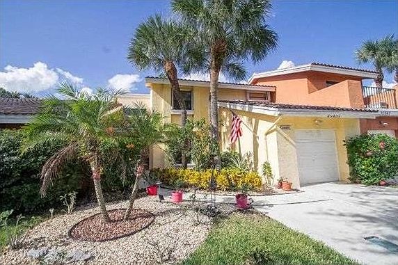 2nd image of 20851 Via Madeira Dr