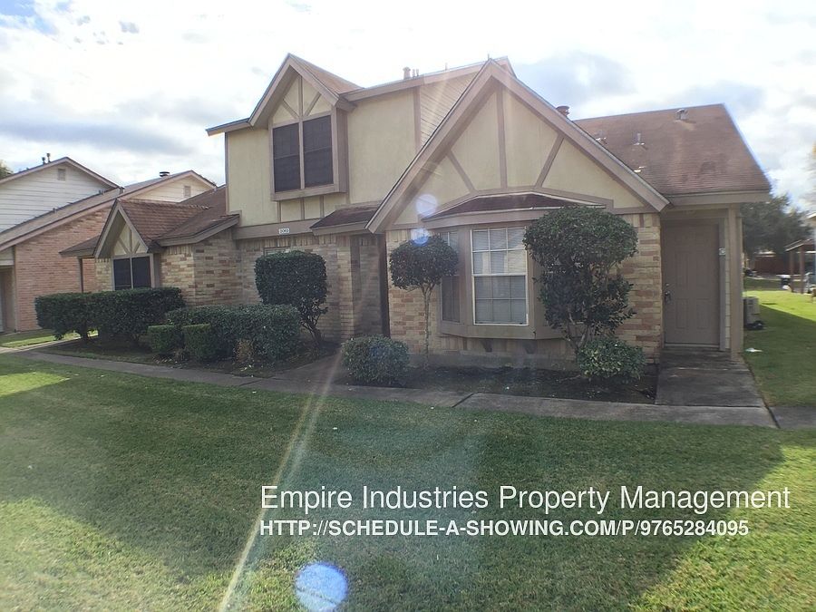 1st image of 2061-C Country Village Blvd