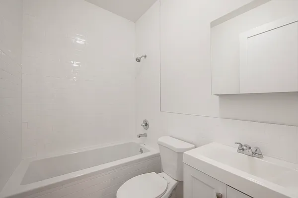 Rented by Compass | media 13