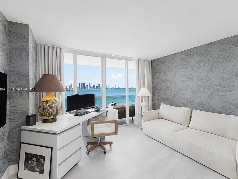 1800 Sunset Harbour Dr #1102/4 — Photo 36