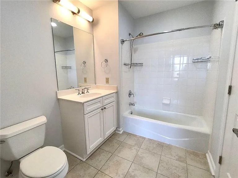 2950 Mount Wilkinson Pkwy SE #402 — Photo 51