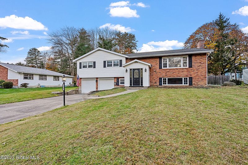 4th image of 1229 Hempstead Road