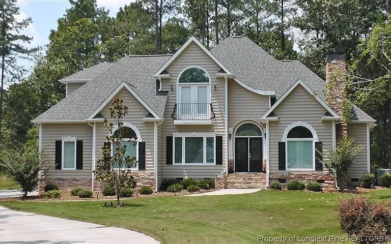158 Sherwood Ln — Photo 1