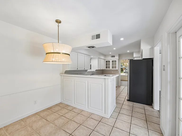 3566 Princess Ln — Photo 15